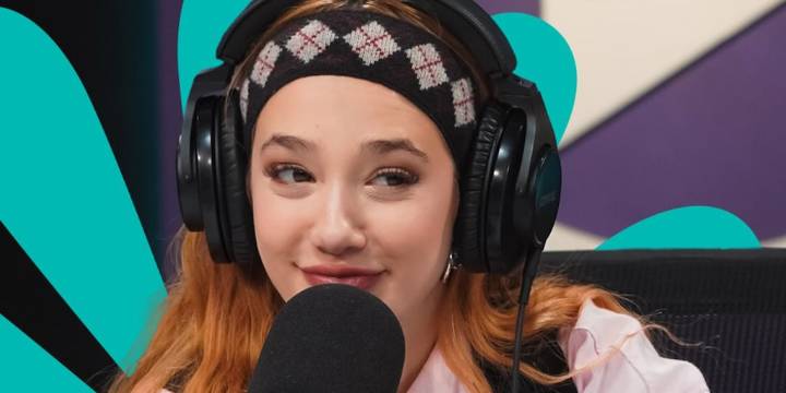 Ángela Torres sorprendió al contar la insólita manera con la que saluda a todos sus amigos