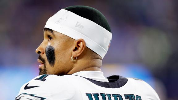 Chargers' Dicker kicks winning field goal, Jefferson's interception...