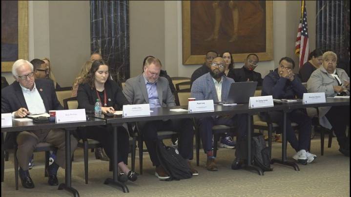 State lawmaker proposes regulation to protect athletes' NIL finances