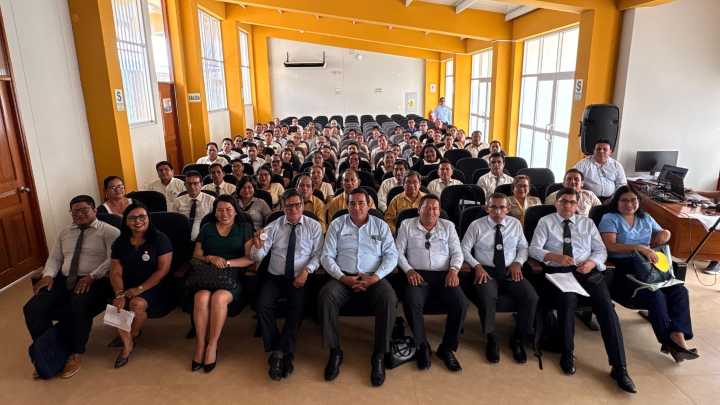 UGEL Alto Amazonas impulsa liderazgo pedagógico en encuentro provincial de directivos