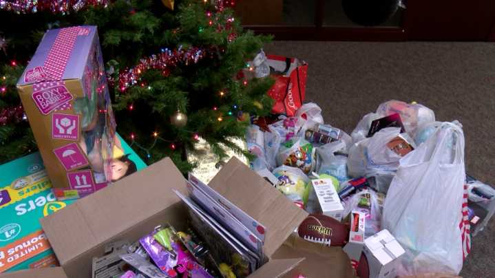 WPD spreads Christmas cheer to kids living in domestic violence shelters