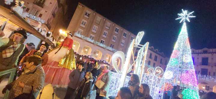 Huesca recupera el cotillón de Fin de Año y estrena la Navidad Gitana en su programación navideña