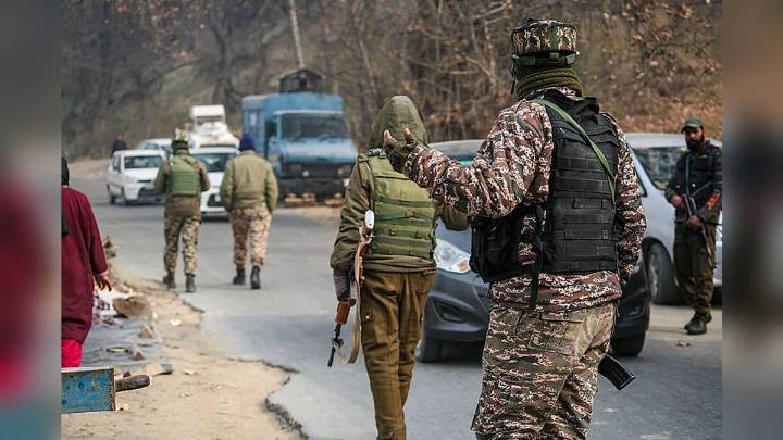 Delhi Red Fort Blast: NIA Raids 3 'Possible Terror Hideouts' In Anantnag India News