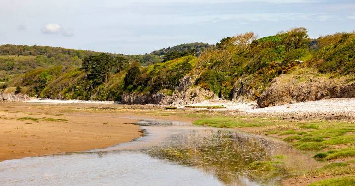 3.3 magnitude earthquake recorded in Lancashire with residents reporting 'house is shaking'