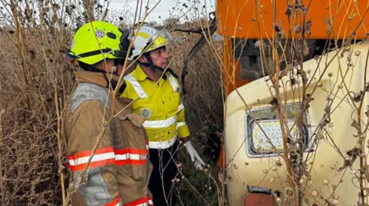 Muere estudiante en accidente de camión escolar; hay 11 lesi...