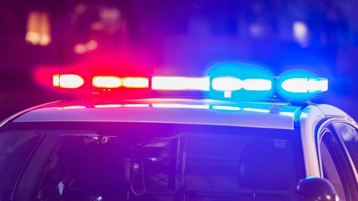 Off-duty Nassau police officer charged with DWI following crash on Seaford