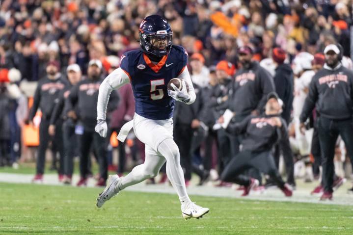 UVA ranked 16th, JMU 19th in both major football polls