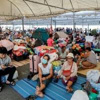 Cambodia-Thailand border clashes send half a million into shelters