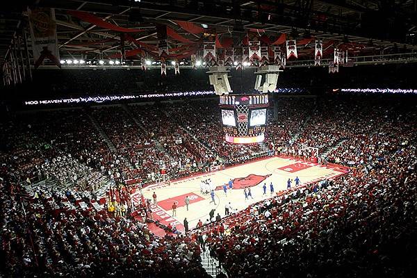 Arkansas basketball: Hogs’ turn to host Wednesday night against No. 6 Louisville