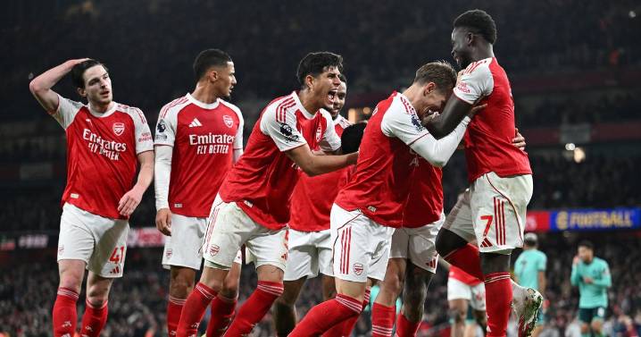Arsenal recover from late Wolves blow to seal last