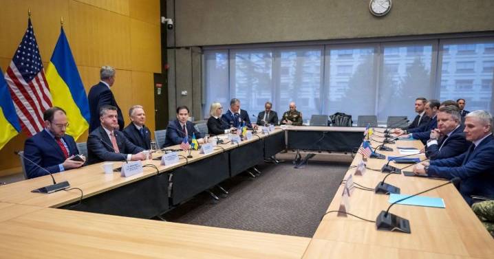Delegaciones de Ucrania y EEUU sostienen otra reunión en Miami para poner fin a la guerra