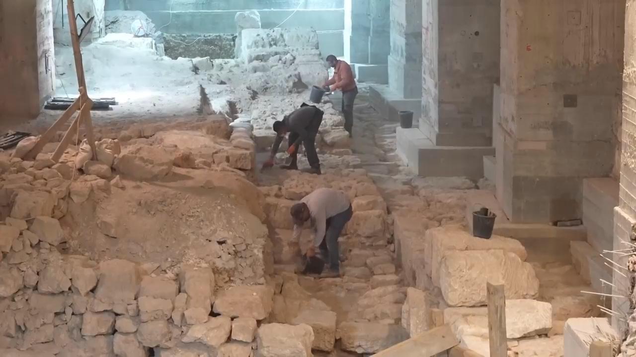 Archaeologists uncover intact section of ancient Jerusalem wall from Hanukkah era