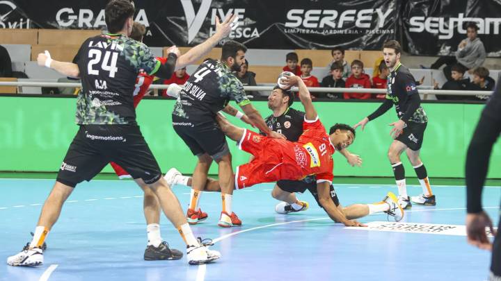 Un gran Bada Huesca puede con Torrelavega y con todo en el Palacio (32