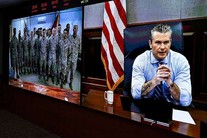 La Casa Blanca protege a Hegseth pero admite que autorizó un segundo ataque contra los supervivientes de una presunta 'narcolancha'