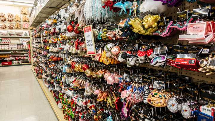 16 Affordable Hobby Lobby Christmas Decor Finds To Put You In The Holiday Spirit