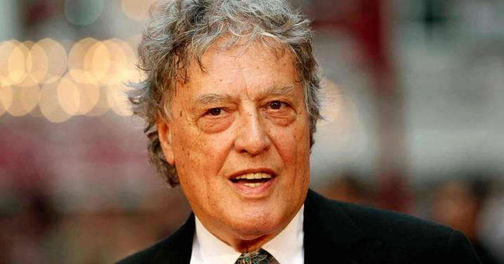 British playwright Tom Stoppard, 88, dies