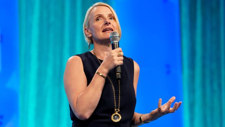 Elizabeth Gilbert chooses books about women overcoming difficulty