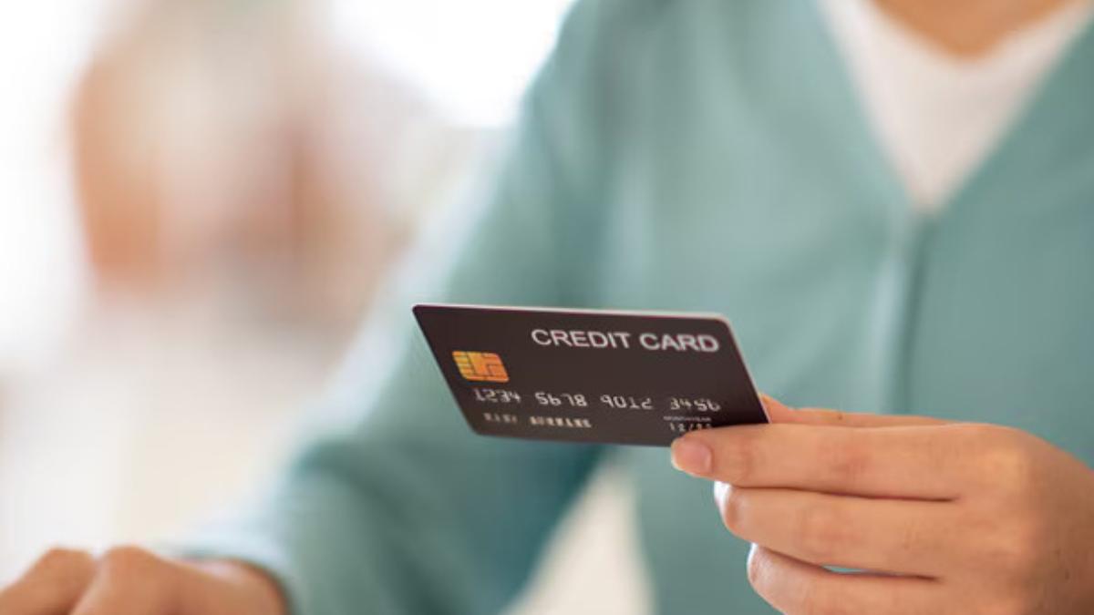 Best credit card features for self-employed professionals