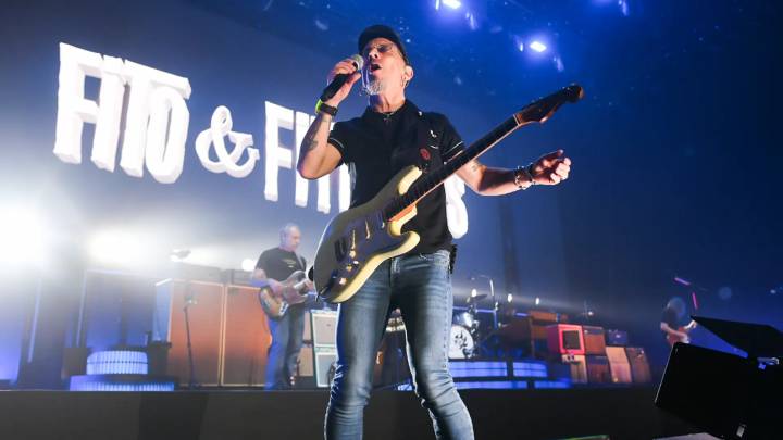 Fito llena el Príncipe Felipe de rock, luz y nostalgia por Robe Iniesta