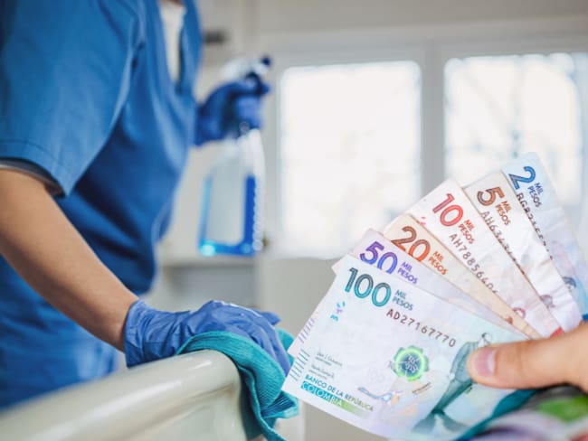 Prima de navidad para empleadas domésticas: ¿Cómo y cuándo se debe pagar?