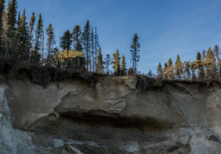 A proposed mining road in Northwest Alaska sparks debate amid climate change impacts