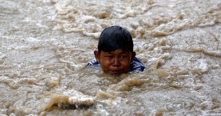 Alrededor de 1,300 fallecidos en el sur y el sudeste de Asia por severas inundaciones