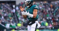 Eagles-Raiders final score: Offense bounces back in shut out win over Las Vegas
