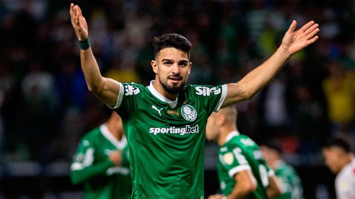 Tensión en Palmeiras: la interna entre el Flaco López y Abel Ferreira que abre la puerta a su salida
