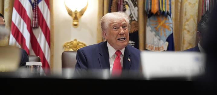 "Cualquier país con fábricas de cocaína puede ser susceptible de ser atacado", Trump sobre Colombia