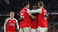 Arsenal sufrió más de la cuenta pero le ganó al último Wolves y sigue líder de la Premier League
