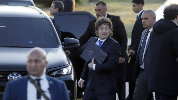 Milei viaja a Noruega para la insólita entrega del Nobel de la Paz a Corina Machado