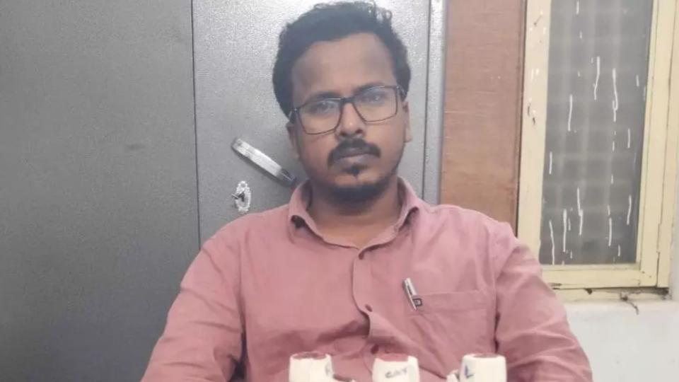 ACB nabs Deputy Tahsildar of Chandur Mandal in Nalgonda