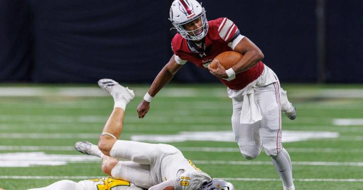 Dunham QB Elijah Haven caps historic season with state title