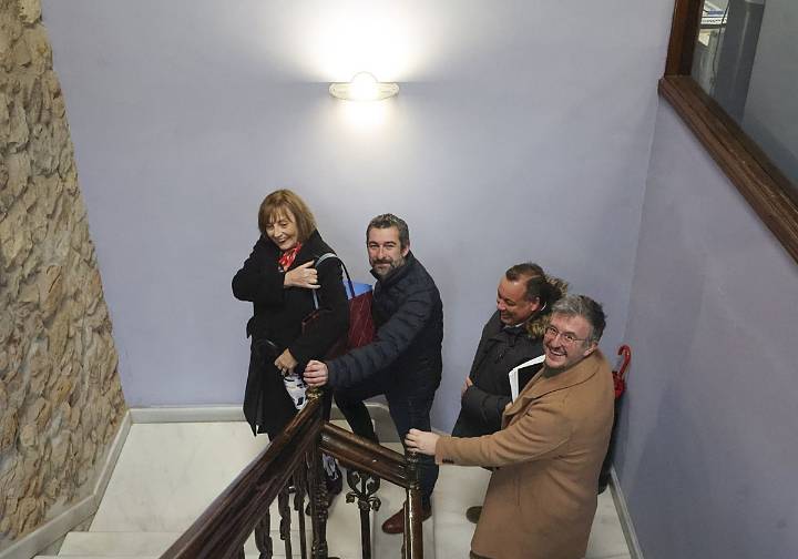 Avilés pone en marcha la rehabilitación de las viviendas de maestros en Versalles