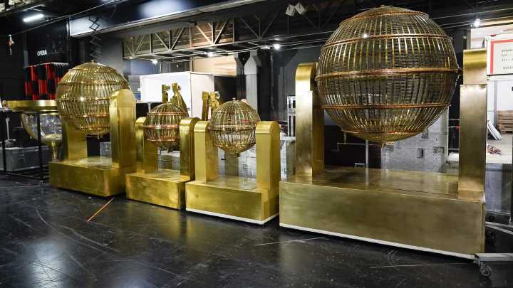Os bombos do sorteo da lotaría de Nadal xa están no Teatro Real de Madrid