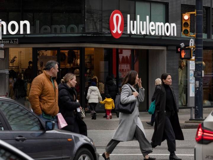 Lululemon CEO to leave company