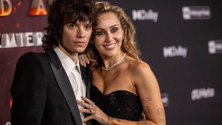 Miley Cyrus se compromete con su novio, Maxx Morando