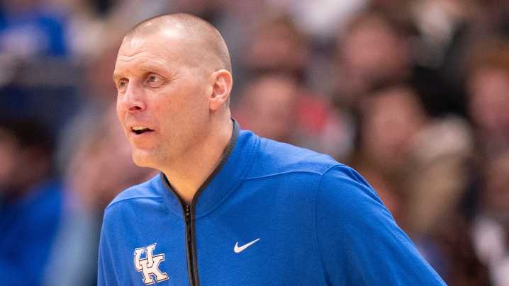 Estes: Alarm bells ringing already for this Kentucky basketball team
