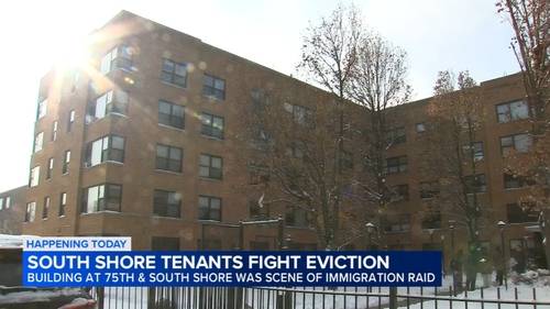 Tenants of Chicago South Shore building raided by immigration agents ask for time, help to relocate