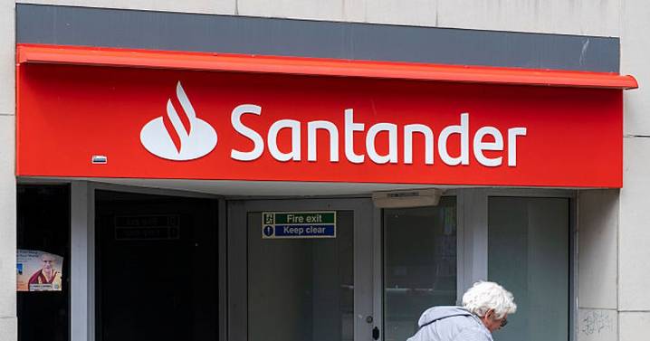 Santander issues £227 payment alert as account holders have money taken out