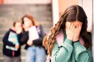 Estudiantes que hagan bullying perderán beneficios económicos
