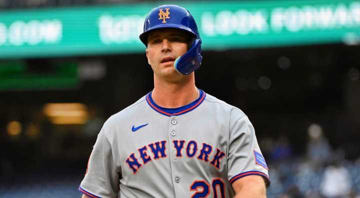“He’s A Better Fit For The Mets” – MLB Insider Names The Perfect Dual-Position Slugger For Pete Alonso’s Replacement