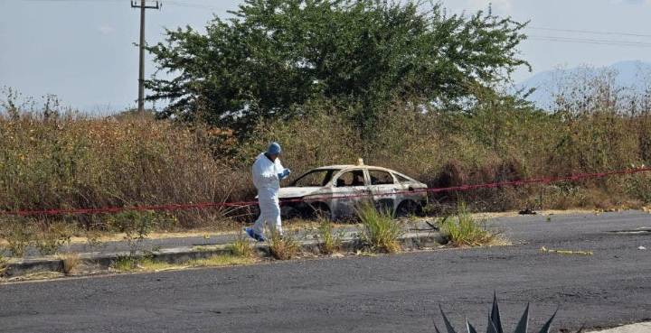 Enfrentamiento deja 5 muertos en carretera Axochiapan