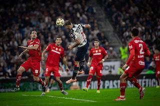Cruz Azul rescata el empate y Rayados toma ventaja rumbo a la final de la Liga MX