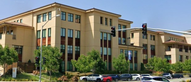 Apple widens South Bay shopping spree with $216 million property deal