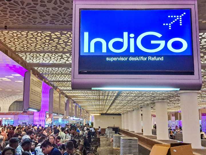 DGCA Extends IndiGo Deadline: Airline Gets Time Till 6 PM Monday to Answer Show