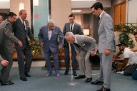 'Mad Men' Ultra HD Mistake: Tech Crew Visible in Roger Sterling Puking Scene