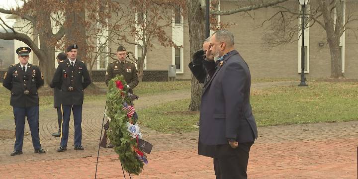 Wreaths Across America ceremony honors Kentucky veterans