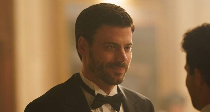 Francois Arnaud Teases Big Moment In ‘Heated Rivarly’ Season 1 Finale, Addresses Season 2 Or Scott Spinoff | Francois Arnaud, Heated Rivalry | Celebrity News and Gossip | Entertainment, Photos and Vid