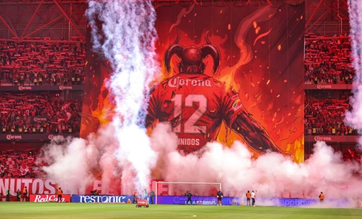 Pasa Toluca a la final con el reglamento y el rosario en la mano